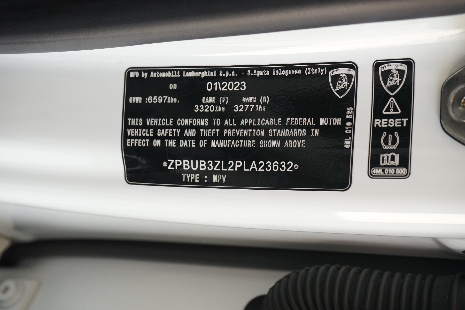Used 2023 Lamborghini Urus S AWD/4WD image 36