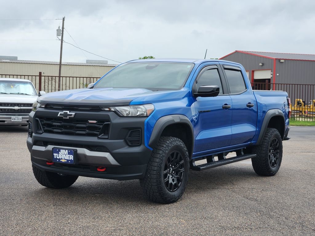Certified 2023 Chevrolet Colorado Trail Boss w/ Technology Package AWD/4WD image 3