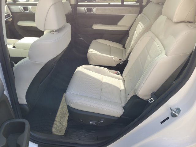 Used 2025 Hyundai Santa Fe Calligraphy AWD/4WD image 16