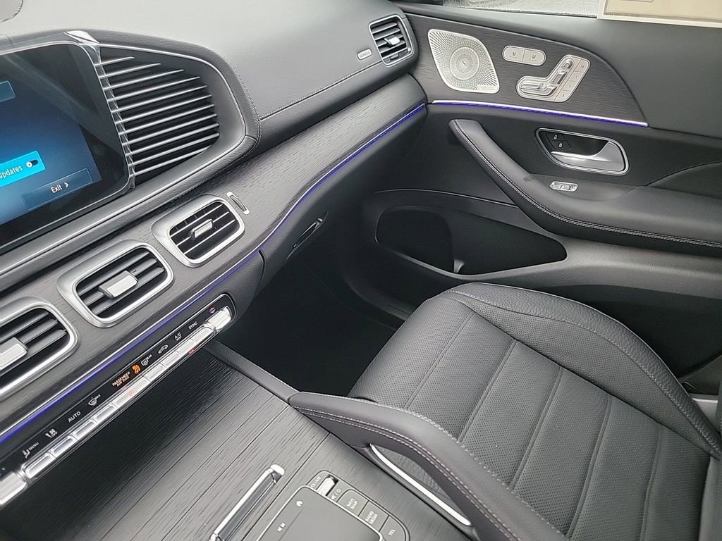New 2025 Mercedes-Benz GLS 450 4MATIC image 19