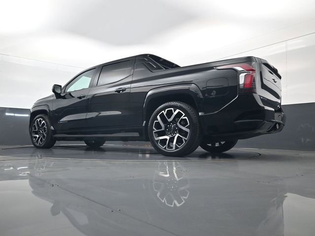 Certified 2025 Chevrolet Silverado EV RST AWD/4WD image 27