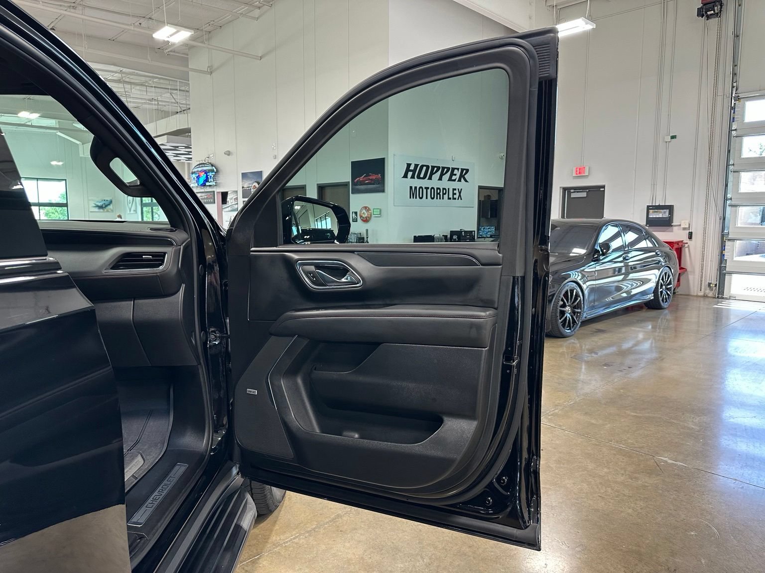 Used 2023 Chevrolet Tahoe RST w/ Luxury Package AWD/4WD image 42