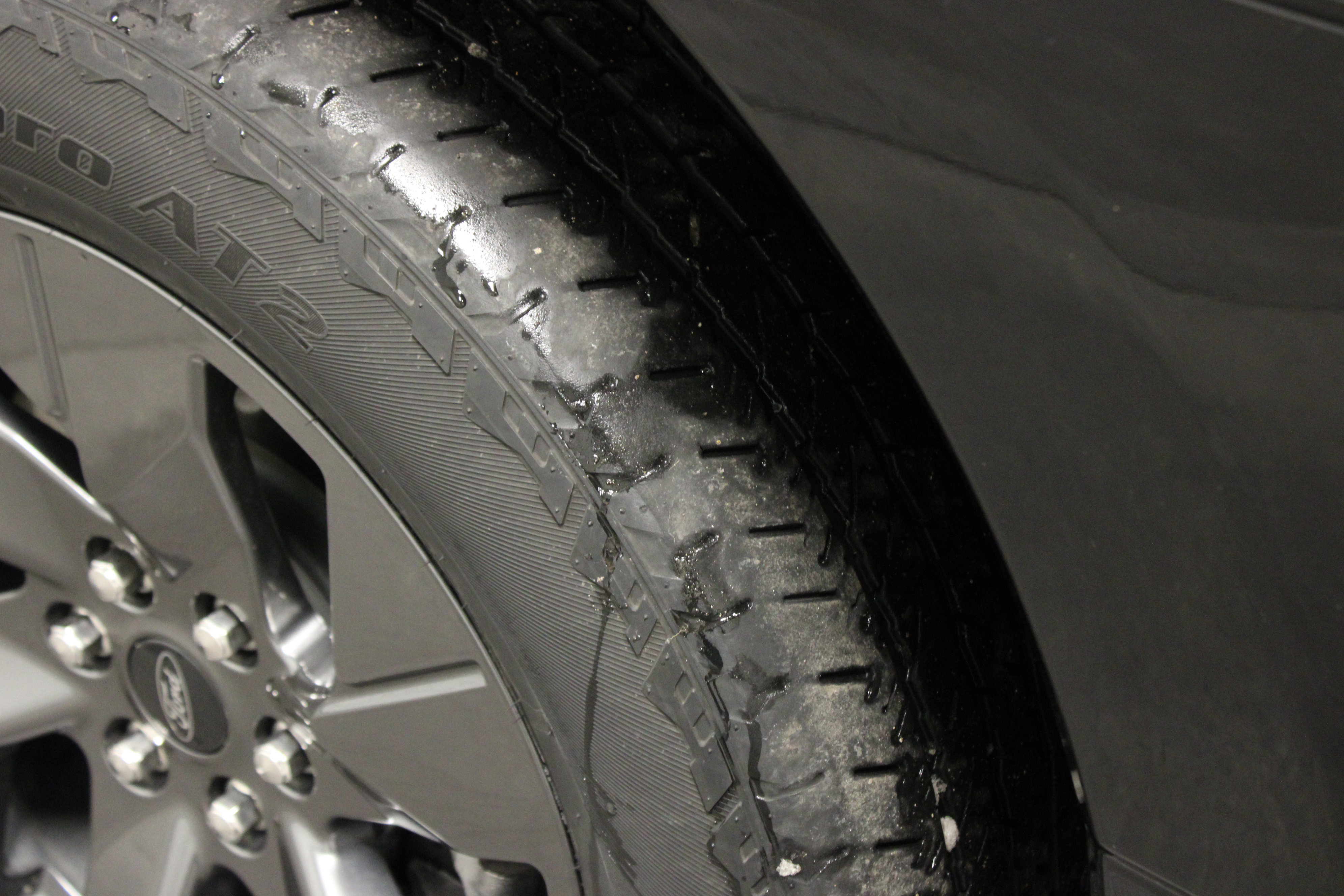 Used 2023 Ford F150 Lightning Lariat image 11