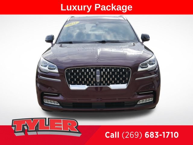 Used 2021 Lincoln Aviator Grand Touring w/ Equipment Group 302A AWD/4WD image 2