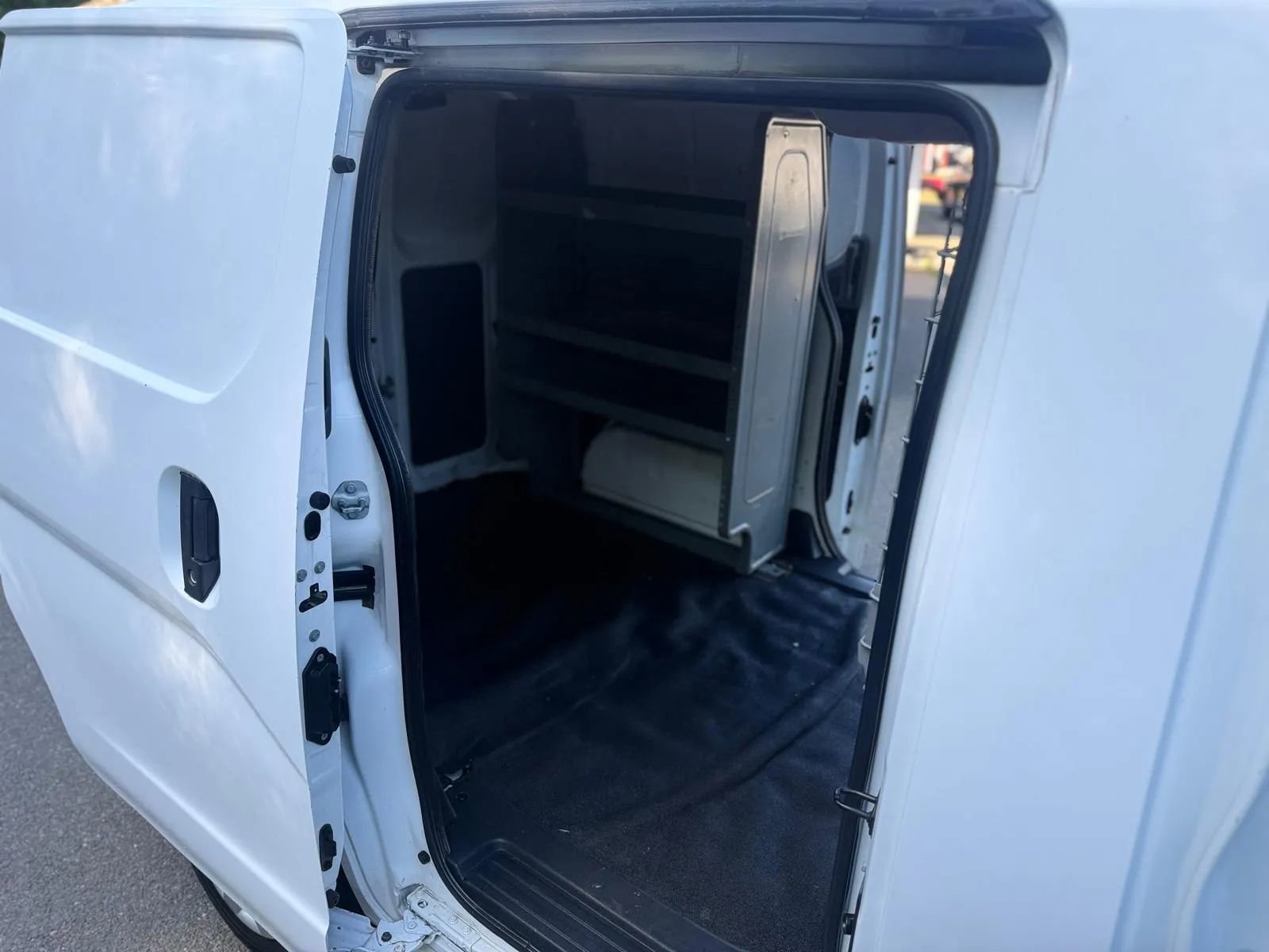 Used 2017 Nissan NV200 SV FWD image 21