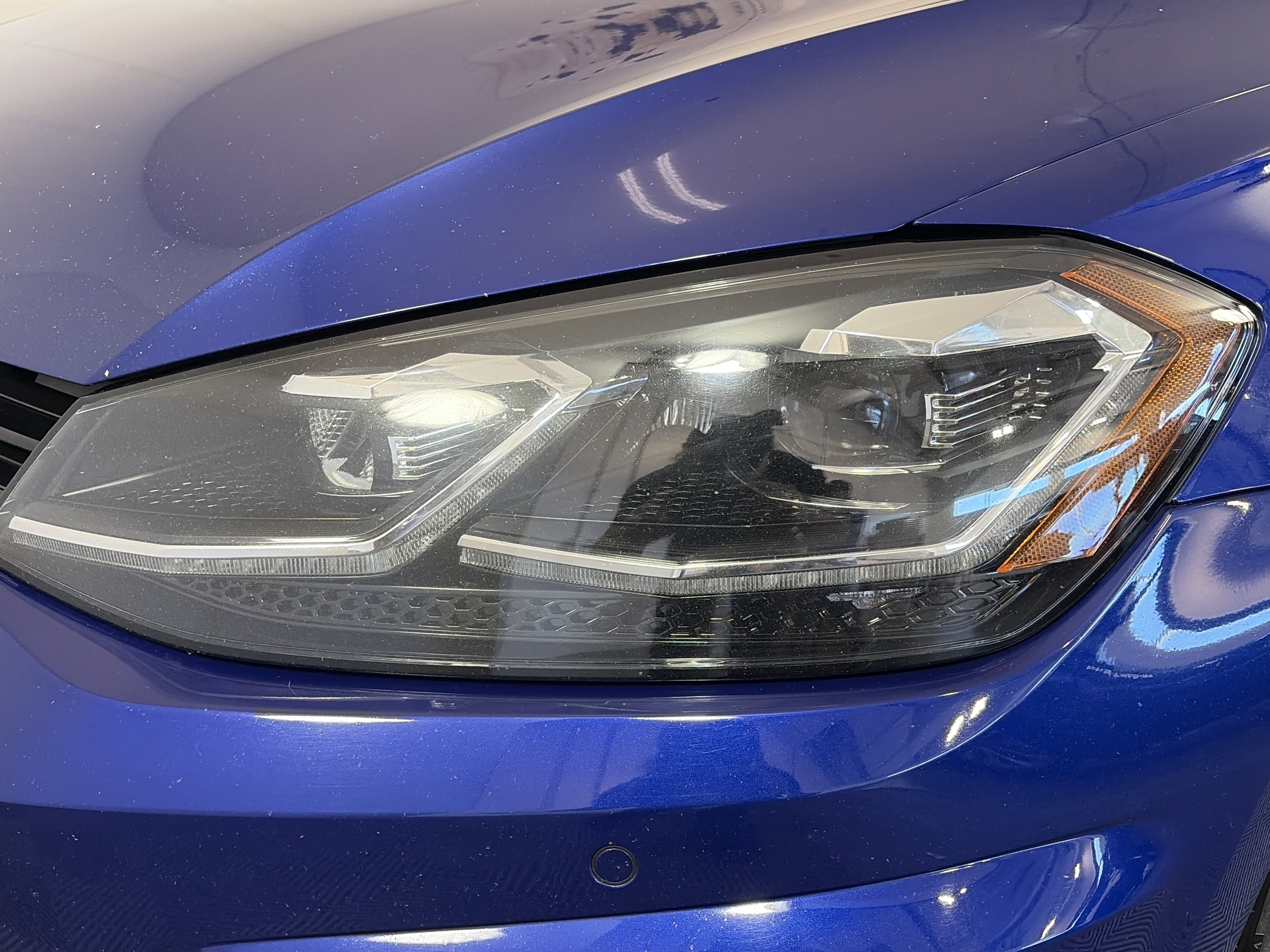 Used 2018 Volkswagen Golf R DCC & Navigation 4Motion image 18