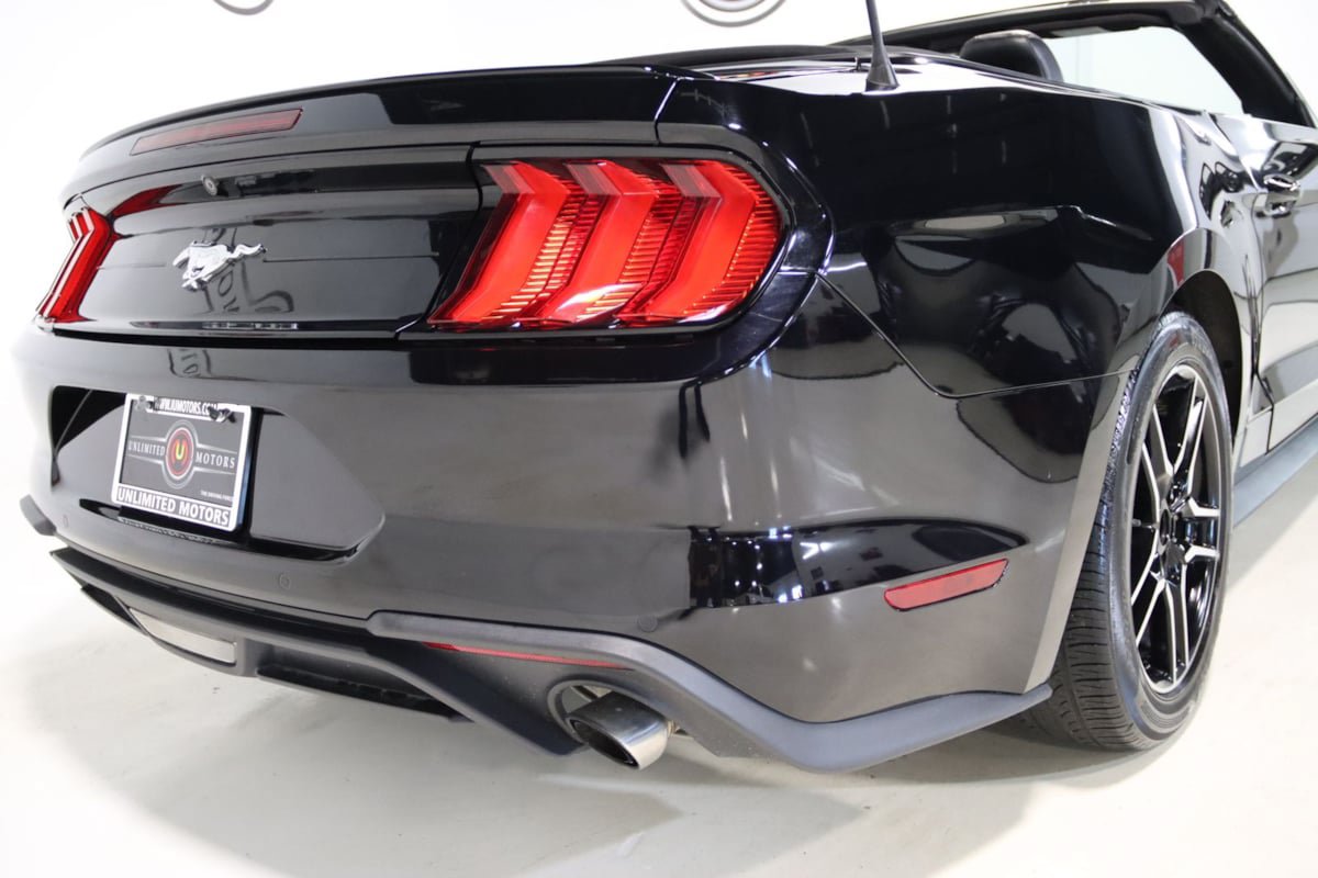 Used 2019 Ford Mustang Premium RWD image 11