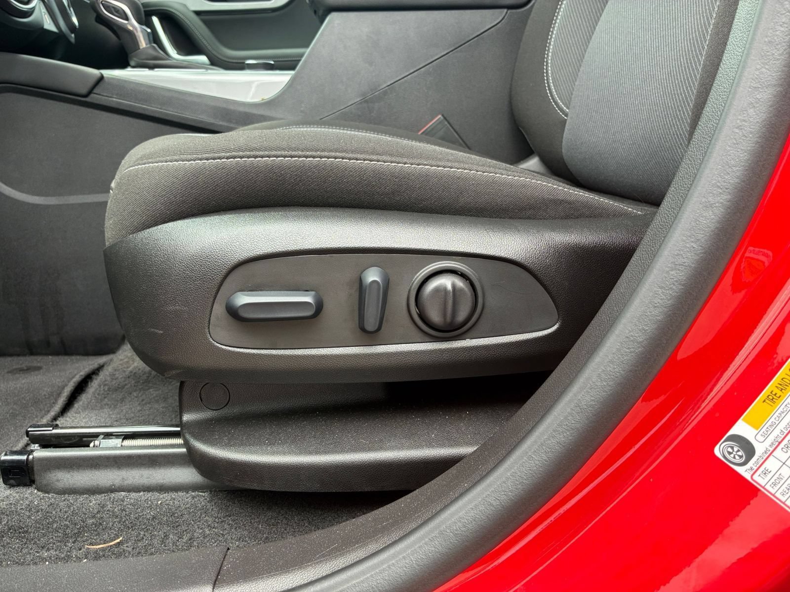 Used 2026 Chevrolet Blazer LT FWD image 18