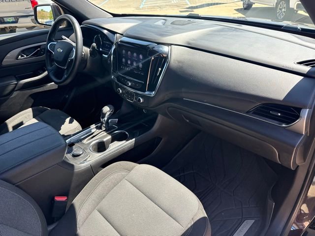 Used 2023 Chevrolet Traverse LT w/ LPO, Floor Liner Package AWD/4WD image 30