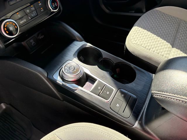 Used 2022 Ford Escape SE image 25