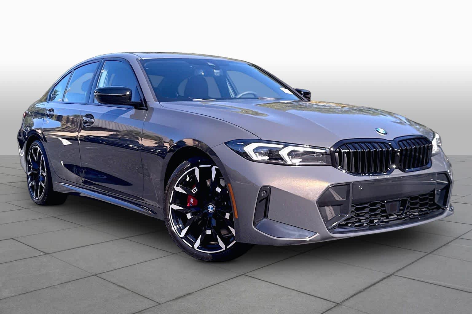 New 2026 BMW 330i Sedan w/ M Sport Package RWD image 2