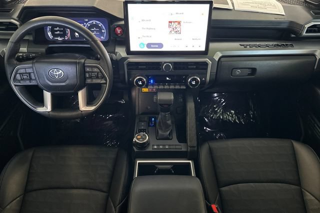 Used 2024 Toyota Tacoma TRD Off-Road w/ TRD Off Road Premium Package AWD/4WD image 16