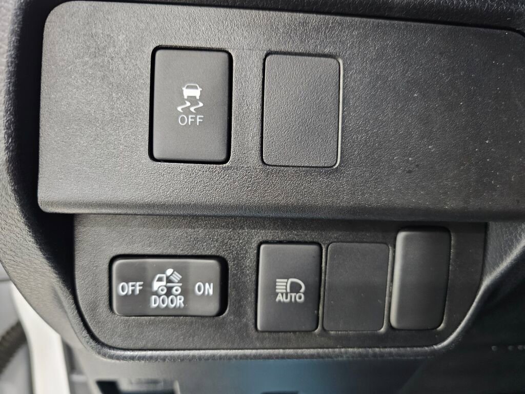 Used 2021 Toyota Tacoma SR5 image 25