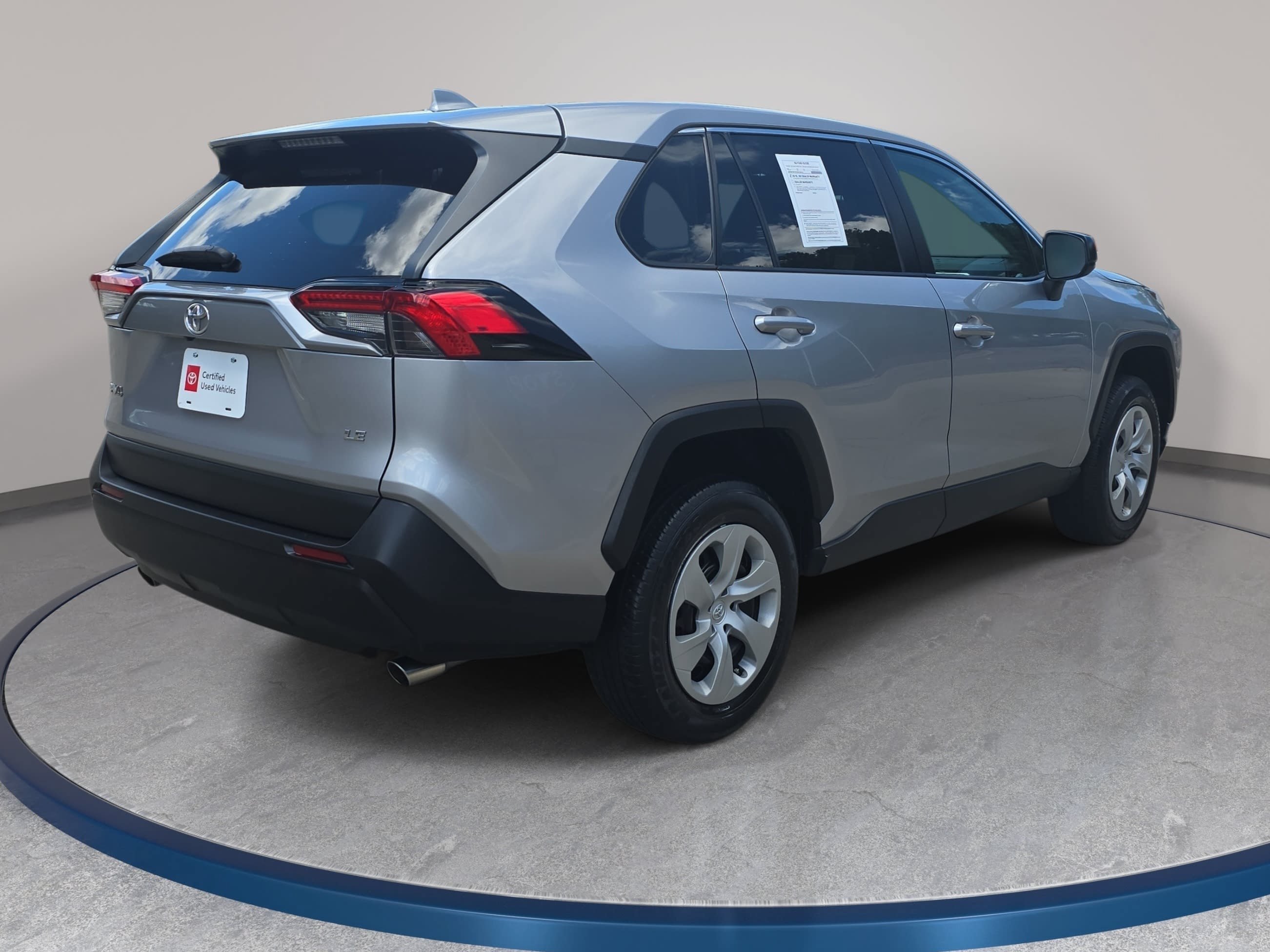 Certified 2023 Toyota RAV4 LE FWD image 5