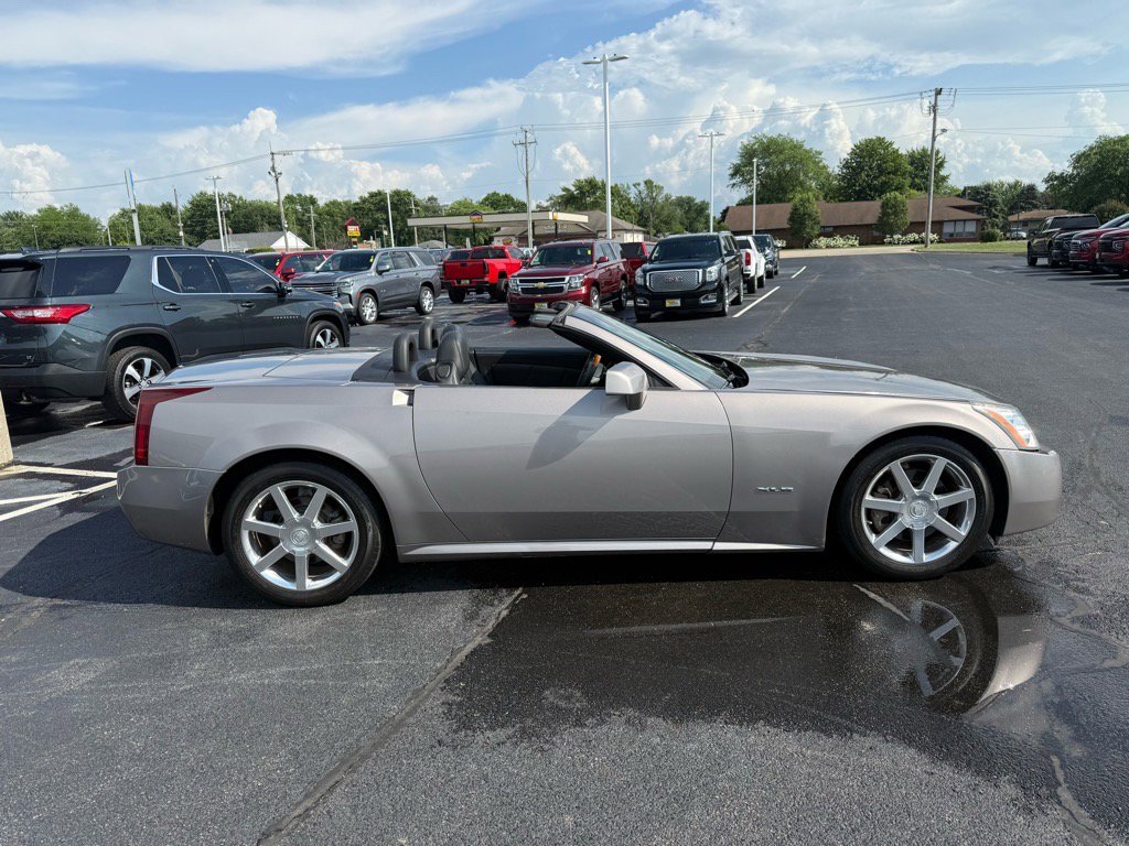 Used 2005 Cadillac XLR image 6