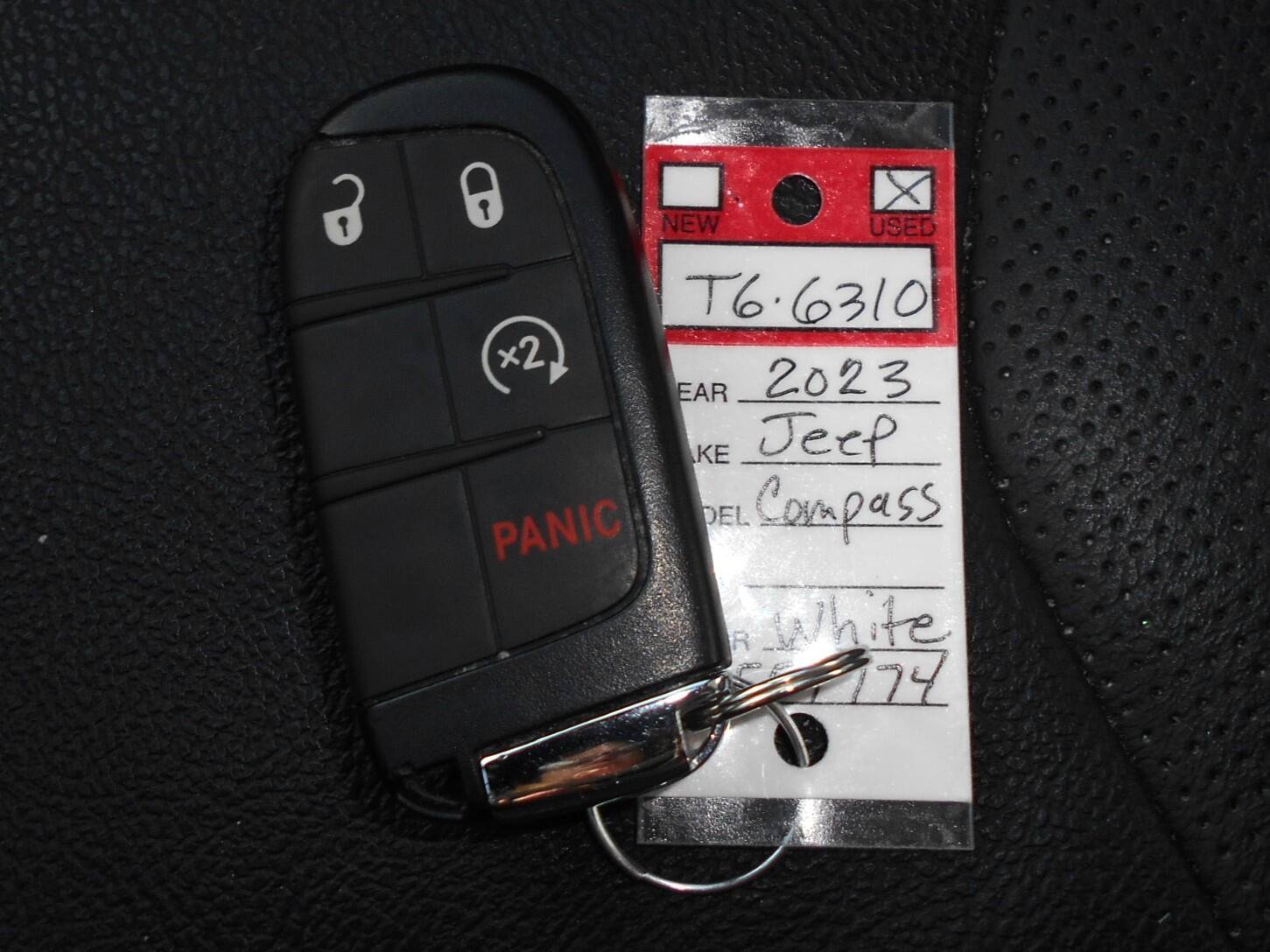 Certified 2023 Jeep Compass Limited AWD/4WD image 9