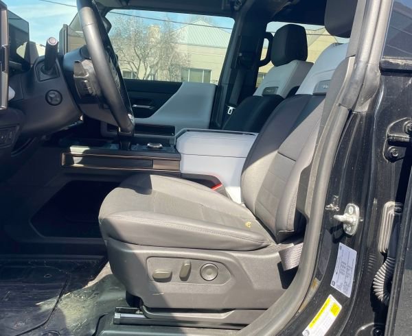 Used 2024 GMC Hummer EV 2X AWD/4WD image 7