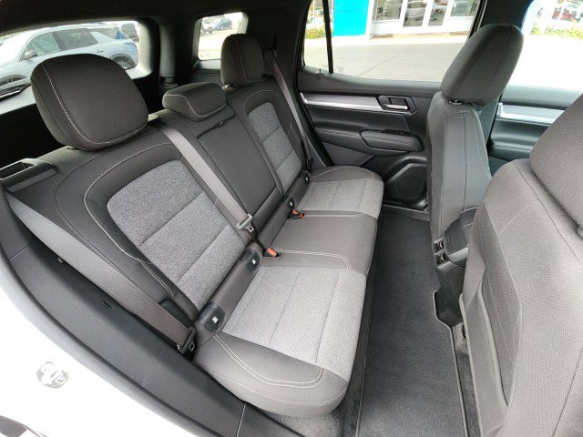 Used 2025 GMC Terrain Elevation image 16