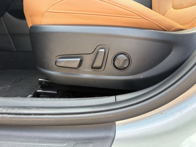 Used 2024 Kia Seltos EX AWD/4WD image 12