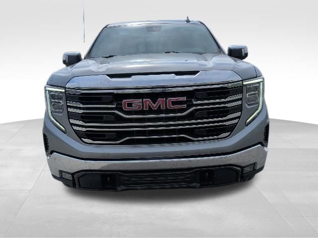 Used 2023 GMC Sierra 1500 SLT w/ SLT Premium Package AWD/4WD image 11