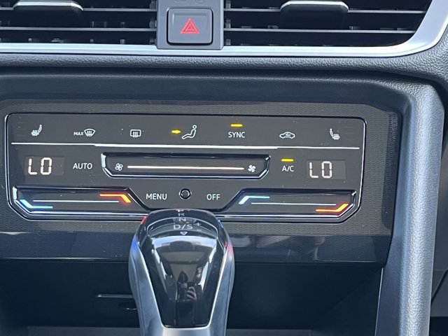 New 2026 Volkswagen Taos SE AWD/4WD image 17
