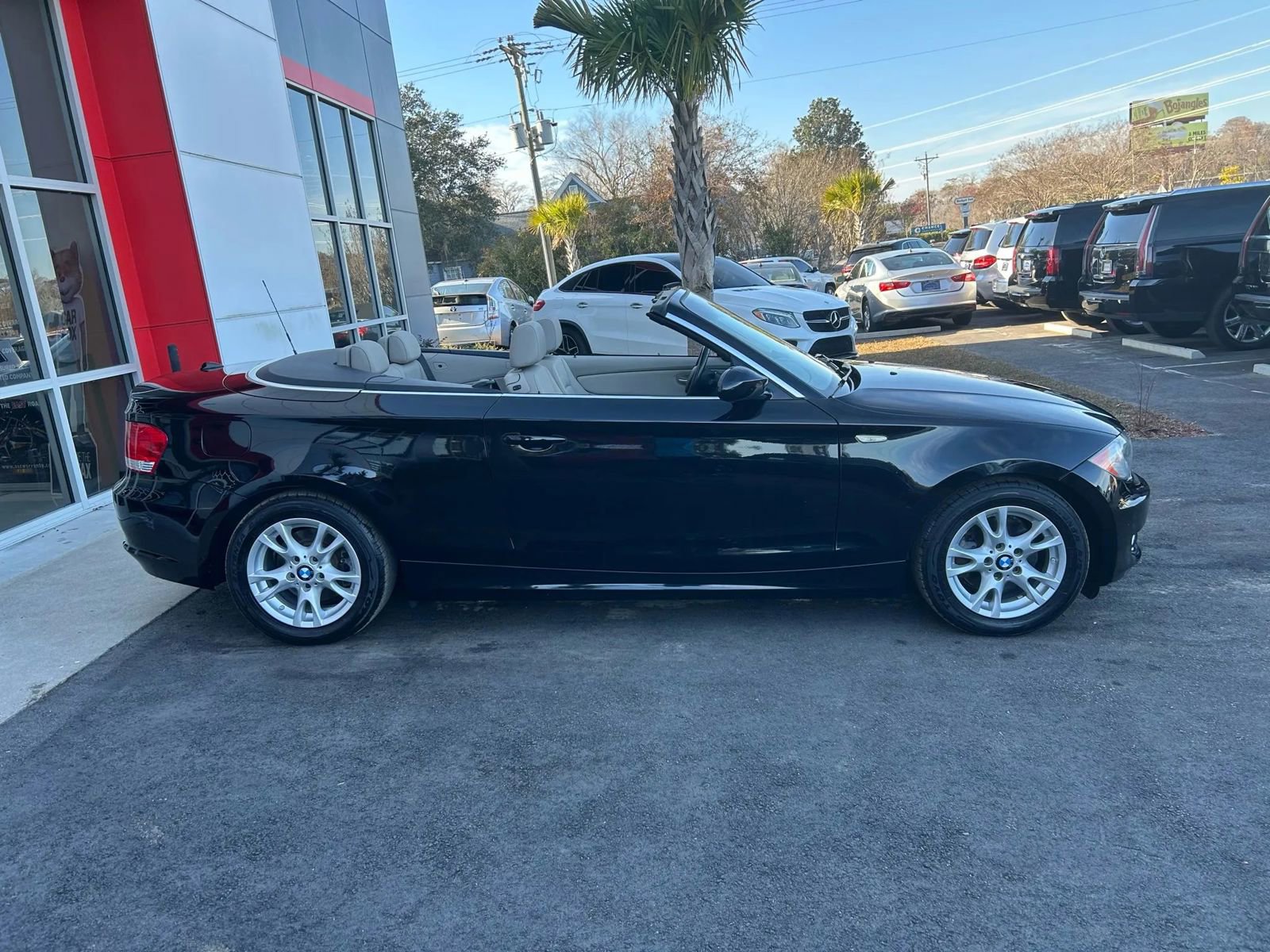 Used 2009 BMW 128i Convertible image 13