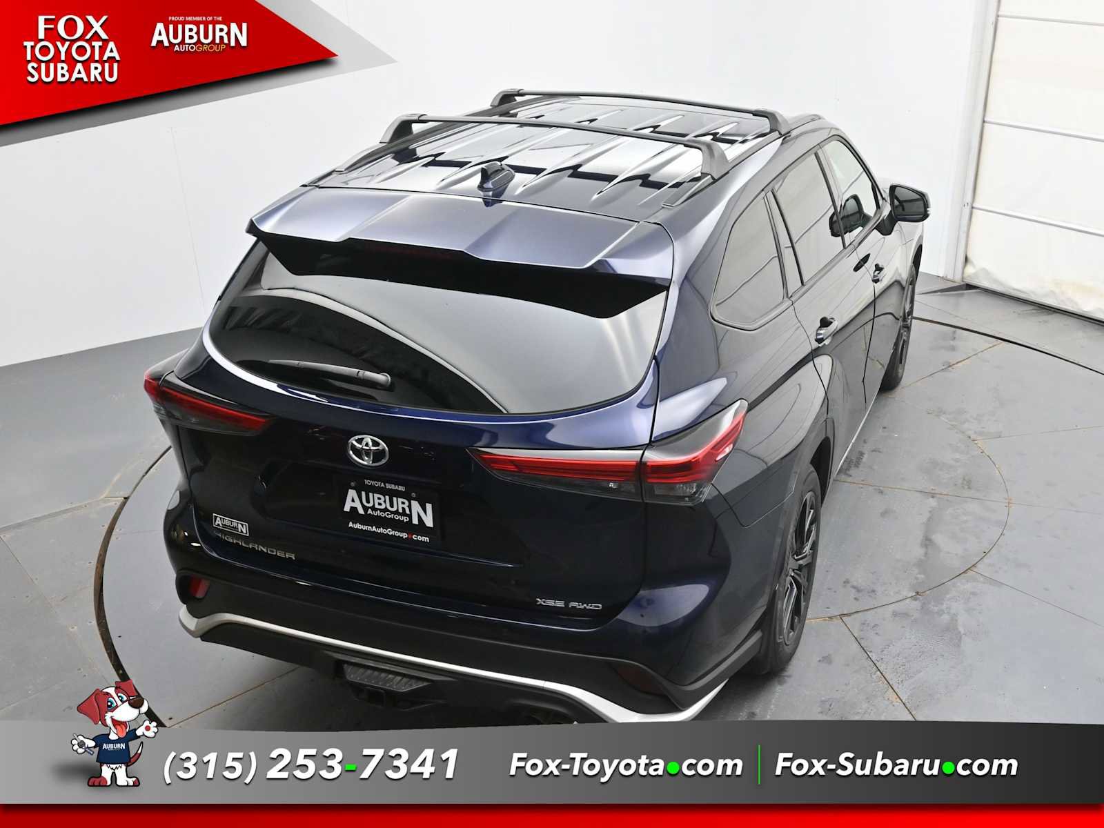 Used 2023 Toyota Highlander XSE AWD/4WD image 24