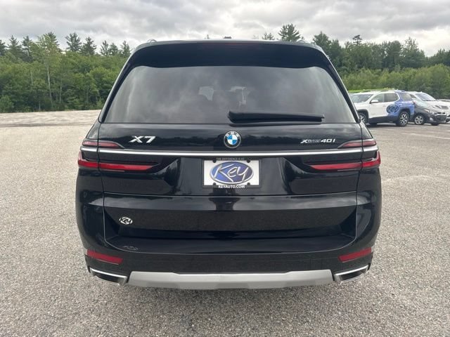 Used 2024 BMW X7 xDrive40i w/ Premium Package AWD/4WD image 6