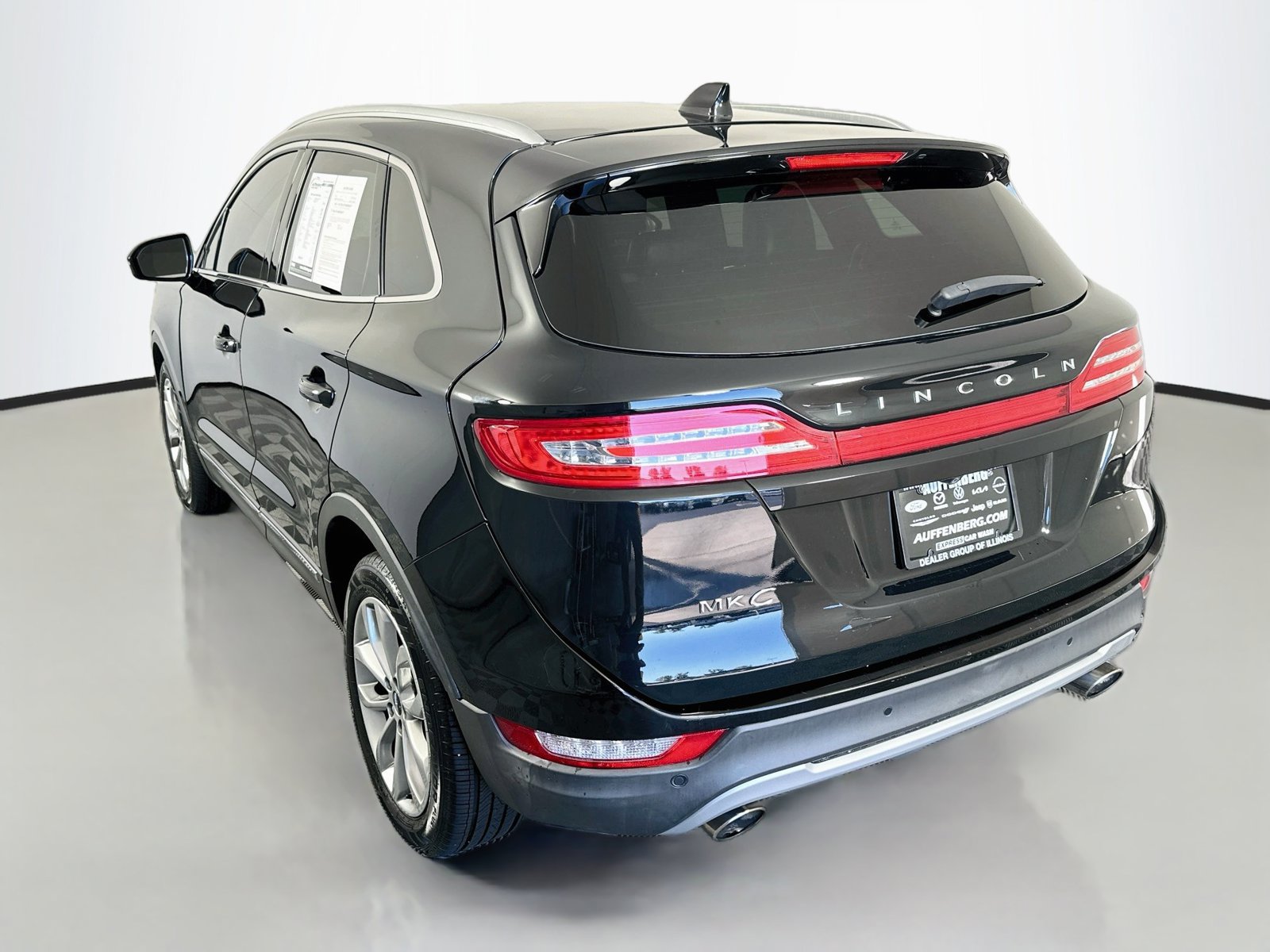 Used 2018 Lincoln MKC Select w/ Select Plus Package FWD image 5