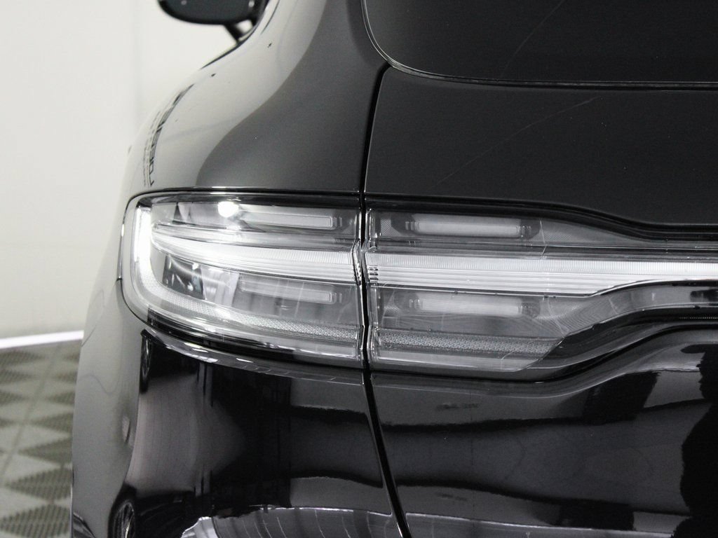 Certified 2026 Porsche Macan AWD/4WD image 12