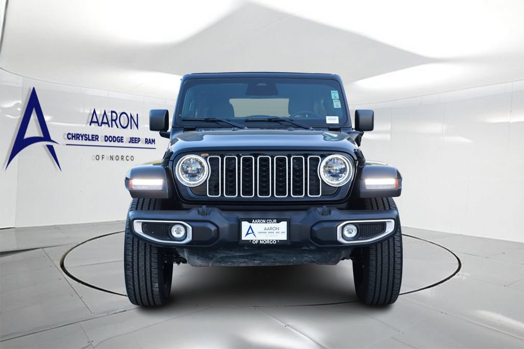 Used 2025 Jeep Wrangler Unlimited Sahara w/ Safety Group AWD/4WD image 4