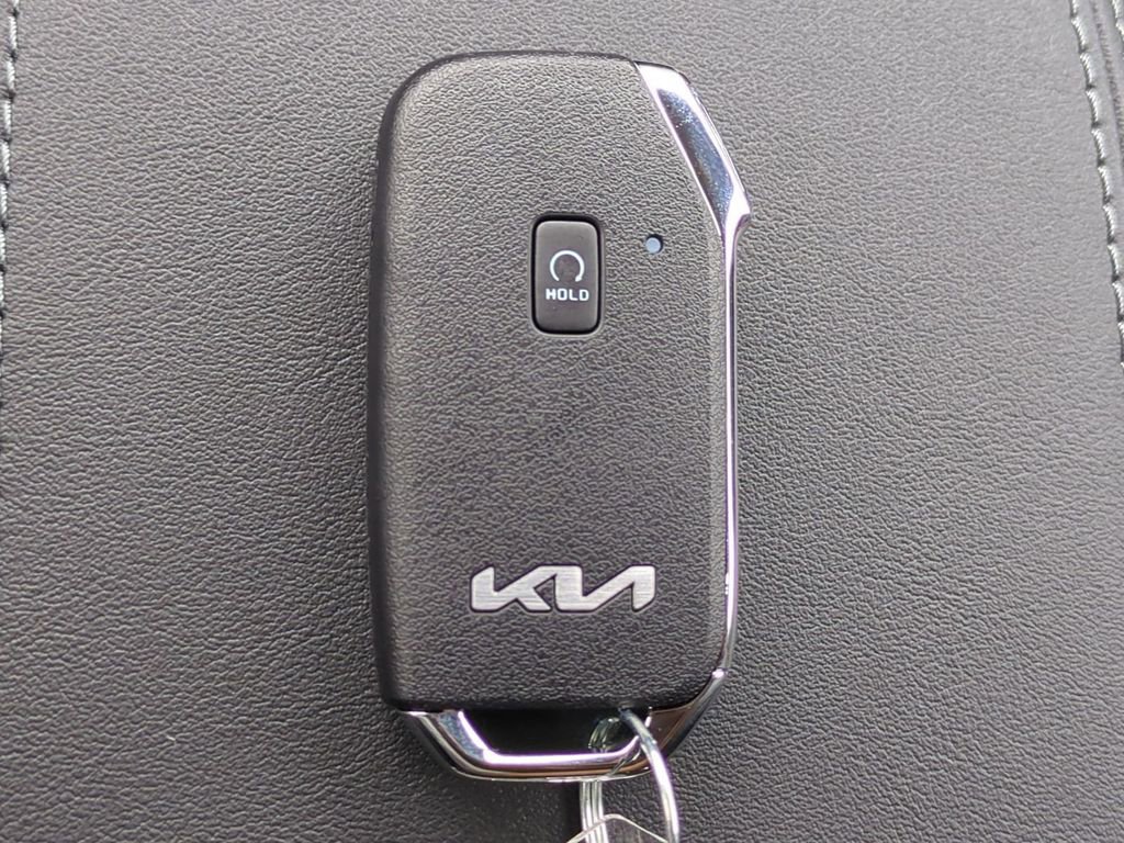 New 2026 Kia Seltos EX image 28