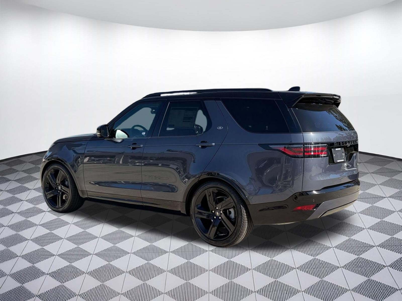 New 2026 Land Rover Discovery Dynamic SE AWD/4WD image 3