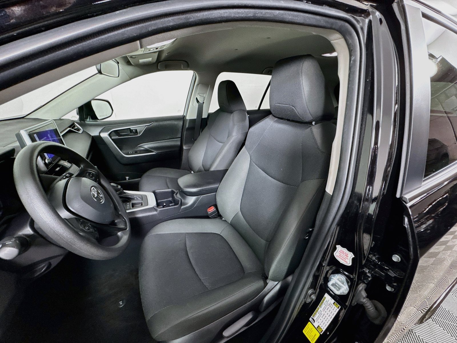 Certified 2025 Toyota RAV4 LE AWD/4WD image 20
