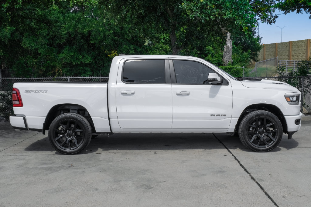 Used 2023 RAM 1500 Laramie AWD/4WD image 14