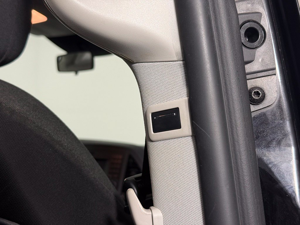 Used 2018 Mercedes-Benz Metris Passenger image 36