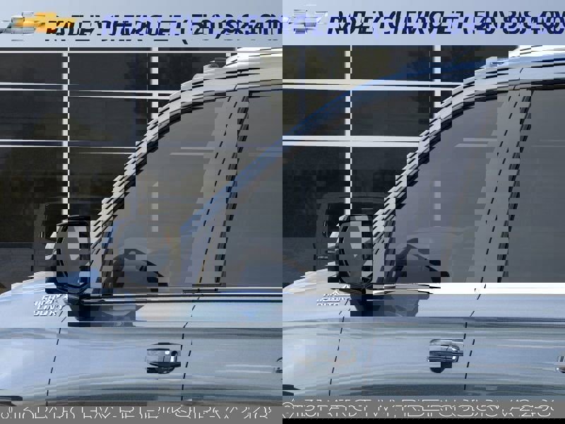 New 2026 Chevrolet Suburban High Country image 12