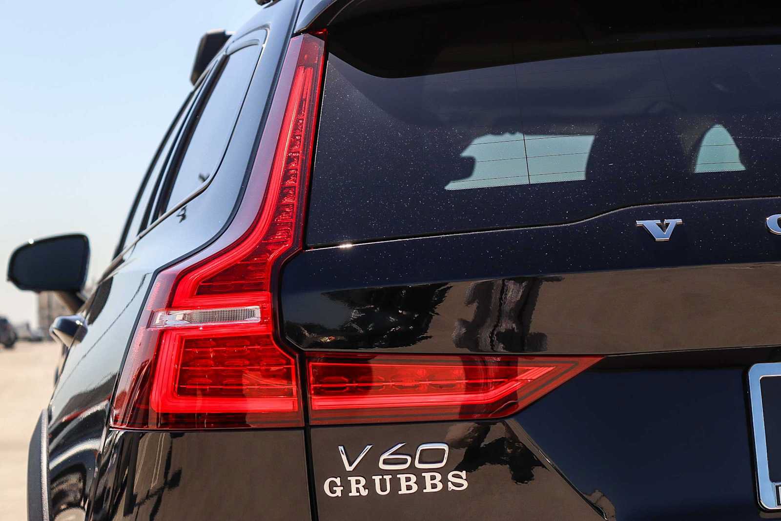 Used 2023 Volvo V60 B5 Cross Country Plus AWD/4WD image 12