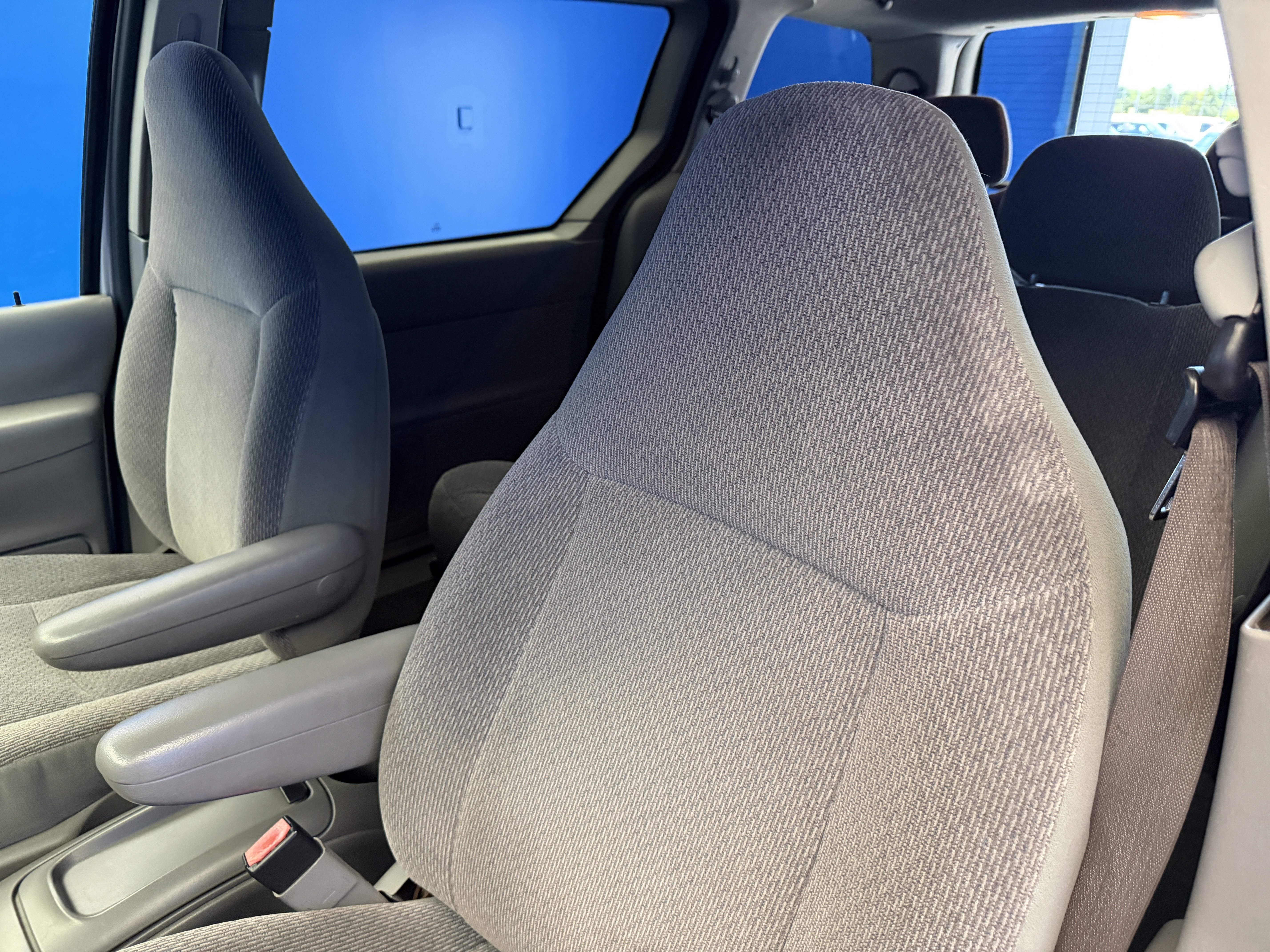 Used 2003 Ford Windstar LX FWD image 11