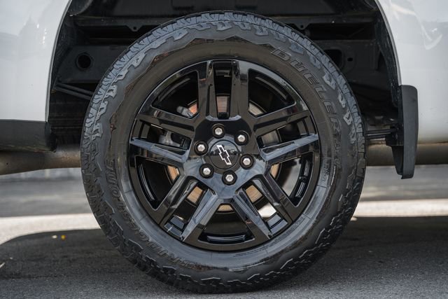 Used 2023 Chevrolet Silverado 1500 Custom AWD/4WD image 22