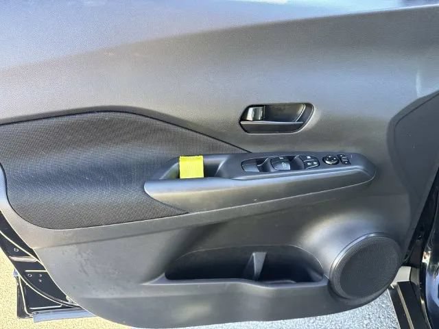 Used 2024 Nissan Kicks S FWD image 27
