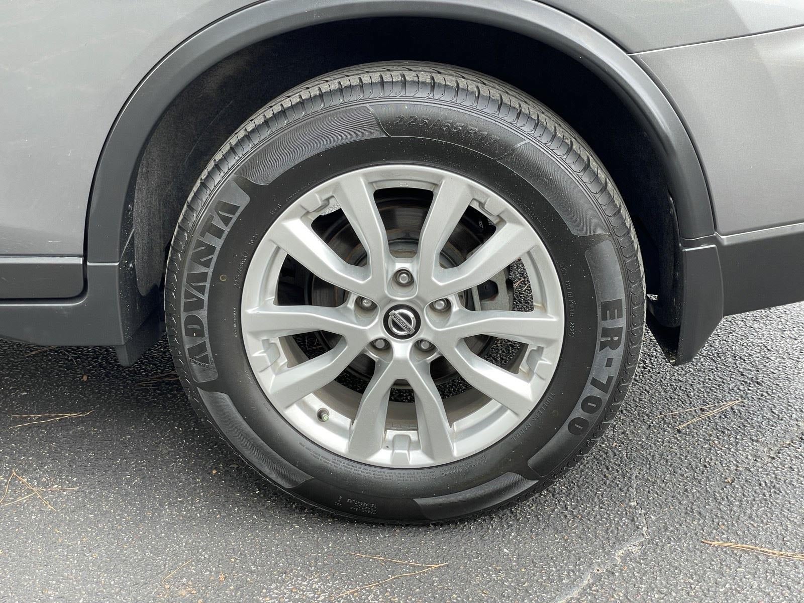 Used 2019 Nissan Rogue SV FWD image 51