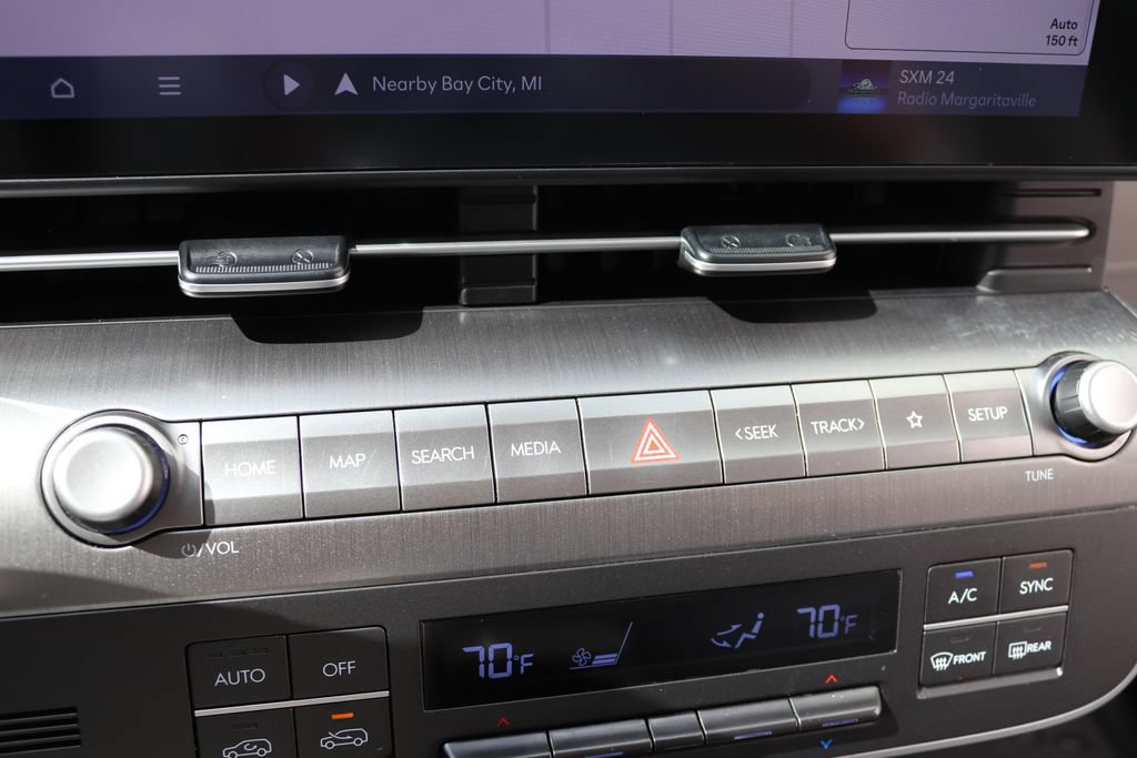 Used 2024 Hyundai Kona Limited FWD image 25