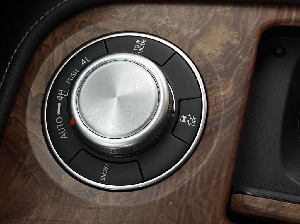 Used 2022 Nissan Armada SL w/ Captain's Chairs Package image 22