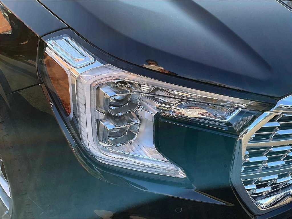Used 2023 GMC Terrain Denali AWD/4WD image 33