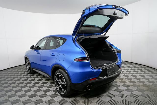 Used 2024 Alfa Romeo Tonale Veloce w/ Premium Interior Package image 33