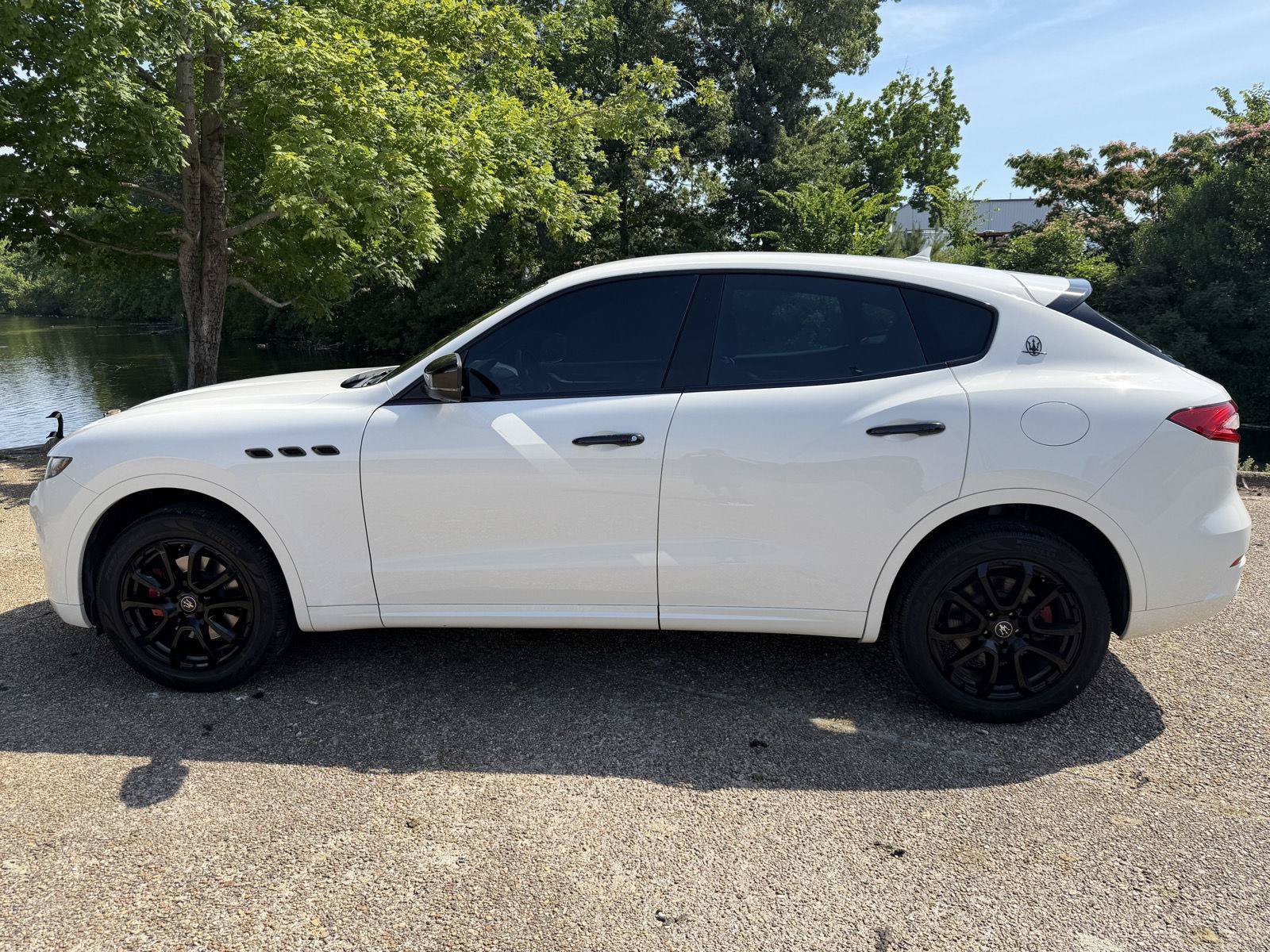 Used 2019 Maserati Levante AWD/4WD image 6