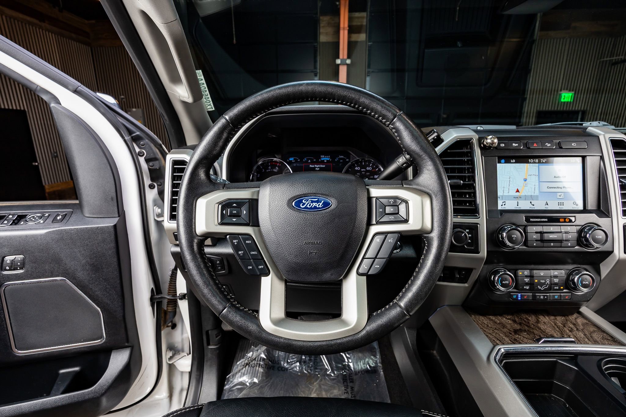 Used 2019 Ford F250 Lariat w/ Lariat Ultimate Package image 18