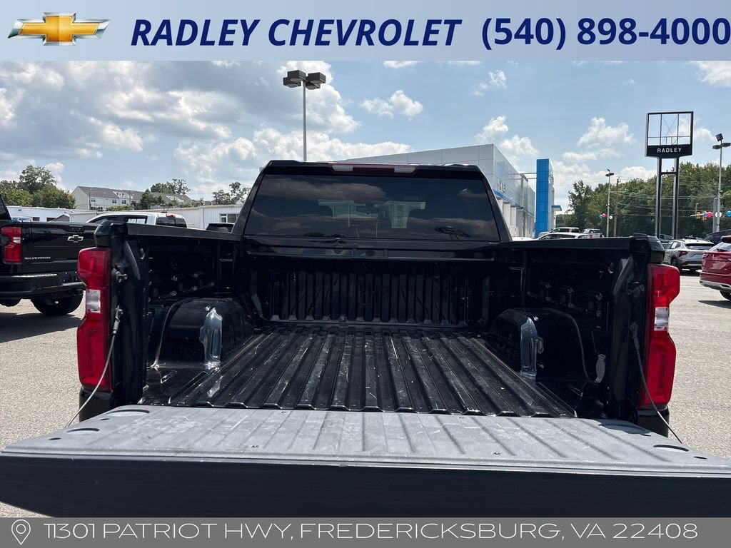 Used 2021 Chevrolet Silverado 1500 Custom AWD/4WD image 12