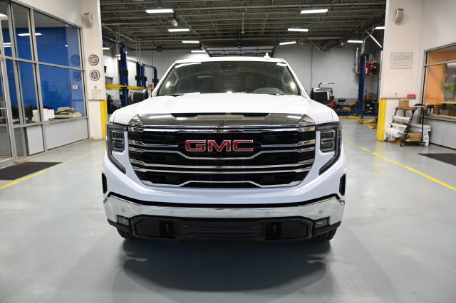 New 2026 GMC Sierra 1500 SLT AWD/4WD image 2